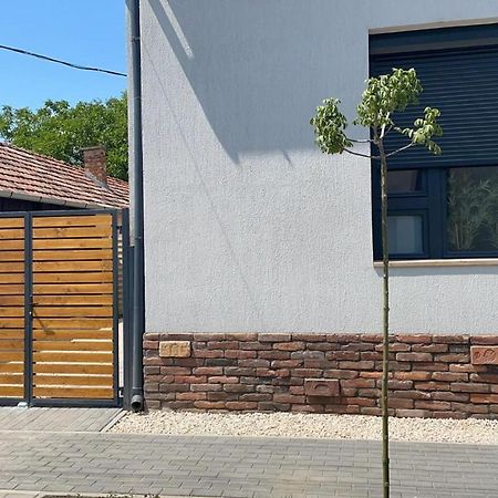 Ráday 4 Apartmanok - Zendaya Hajdúszoboszló Esterno foto